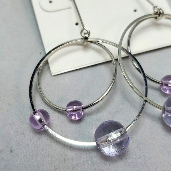 French connection hoop dangle with violet beads - Picture 2 of 3